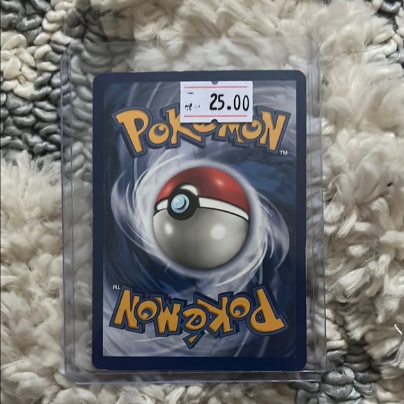 Vaporeon Pokémon Card - Picture 2 of 2